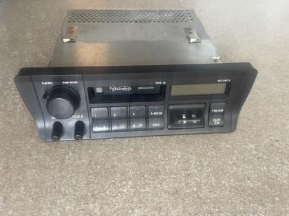 Daimler-AD9100R-DBC6487-RADIO-CASSETTE